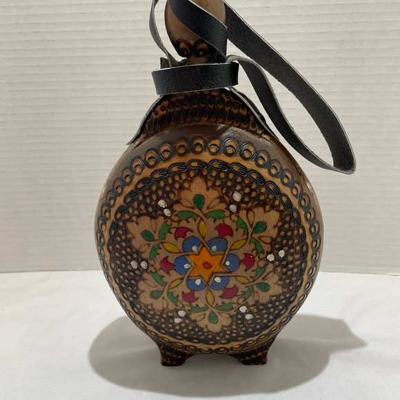 Vintage Handmade Folk Art Ornate Pyrography Wood Wine Flask 10 Inch - Picture 2 of 9